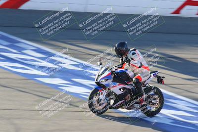 media/Jan-21-2022-Fastrack Riders (Fri) [[90b5309cc6]]/Level 1/Session 1 Front Straight/